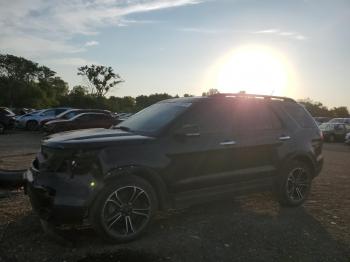  Salvage Ford Explorer