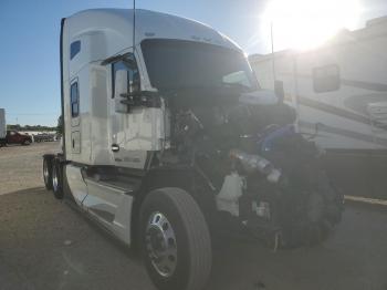  Salvage Kenworth Constructi