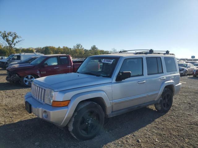  Salvage Jeep Commander