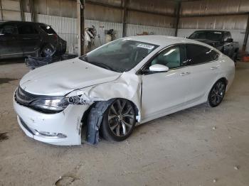  Salvage Chrysler 200