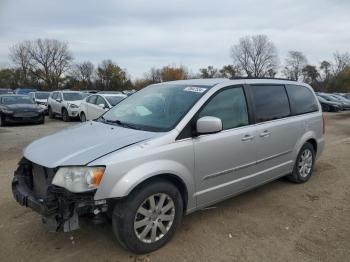  Salvage Chrysler Minivan