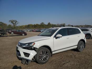  Salvage Volkswagen Touareg