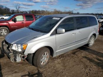  Salvage Chrysler Minivan