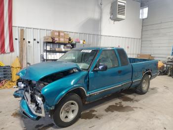  Salvage Chevrolet S-10