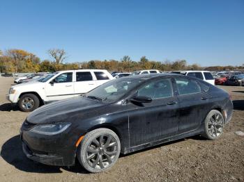  Salvage Chrysler 200