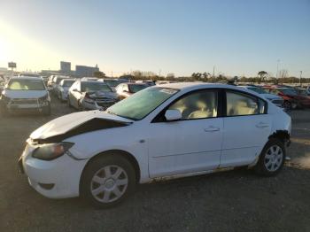  Salvage Mazda 3