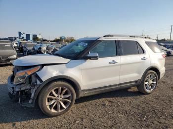  Salvage Ford Explorer