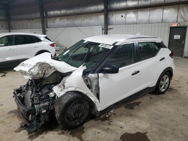  Salvage Nissan Kicks