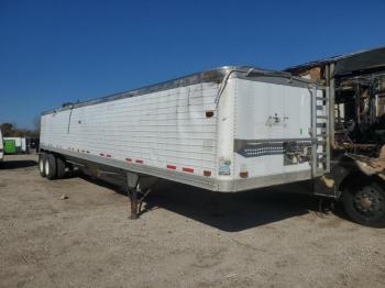  Salvage Tbus Trailer