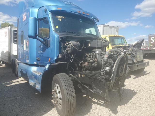  Salvage Peterbilt 579