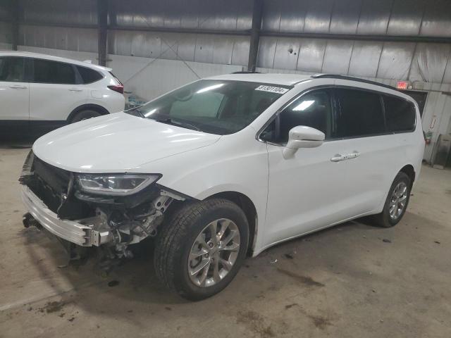  Salvage Chrysler Pacifica