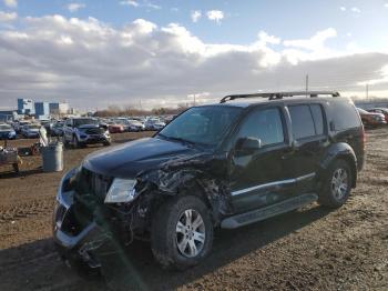  Salvage Nissan Pathfinder