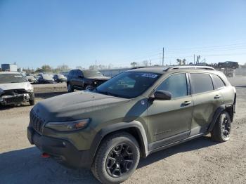  Salvage Jeep Cherokee