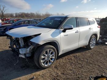  Salvage Toyota Highlander