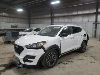  Salvage Hyundai TUCSON