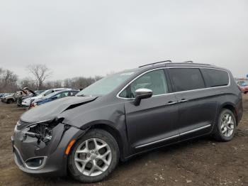  Salvage Chrysler Pacifica