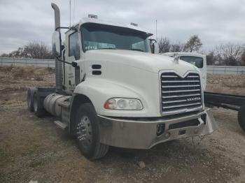  Salvage Mack 600 Cxu600