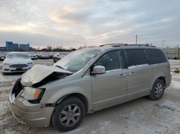  Salvage Chrysler Minivan