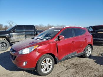  Salvage Hyundai TUCSON