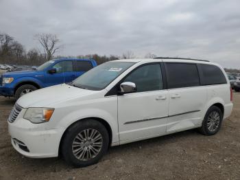  Salvage Chrysler Minivan