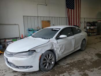  Salvage Chrysler 200