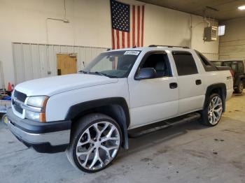  Salvage Chevrolet Avalanche