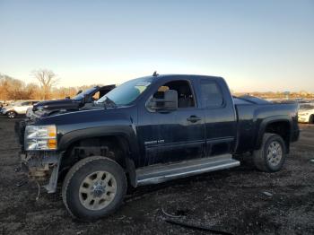  Salvage Chevrolet Silverado 2500