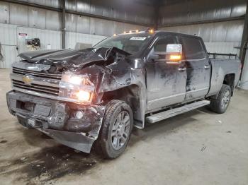  Salvage Chevrolet Silverado 2500