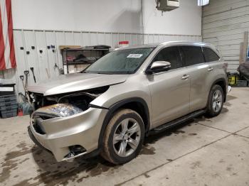  Salvage Toyota Highlander