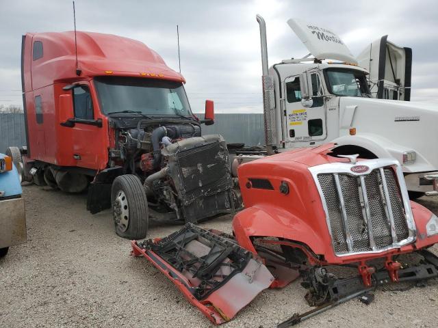  Salvage Peterbilt 579