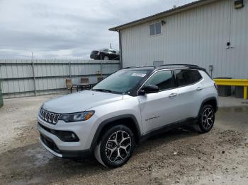  Salvage Jeep Compass