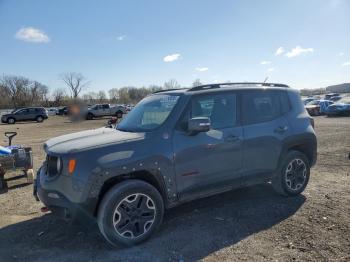  Salvage Jeep Renegade