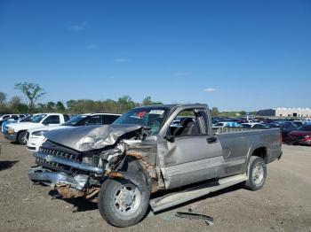  Salvage Chevrolet Silverado 2500