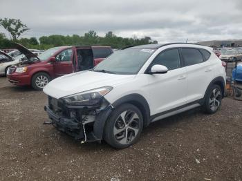  Salvage Hyundai TUCSON
