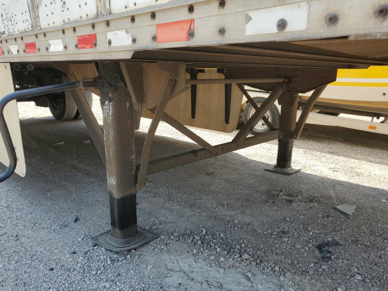 Wabash 28 Trailer Image 5