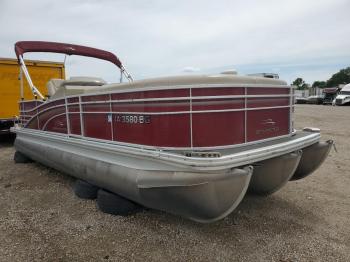  Salvage Bennington Marine Boat