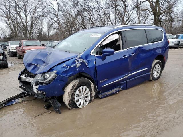  Salvage Chrysler Pacifica
