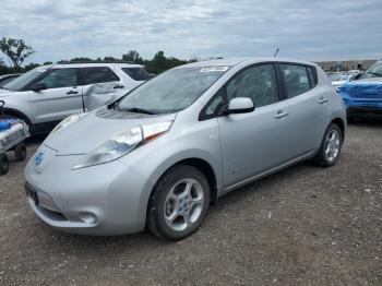  Salvage Nissan LEAF