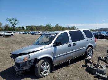  Salvage Chevrolet Uplander
