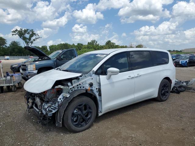  Salvage Chrysler Pacifica
