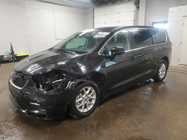  Salvage Chrysler Pacifica