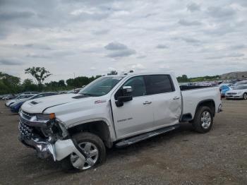  Salvage Chevrolet 3500