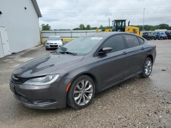  Salvage Chrysler 200