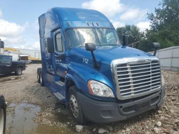  Salvage Freightliner Cascadia