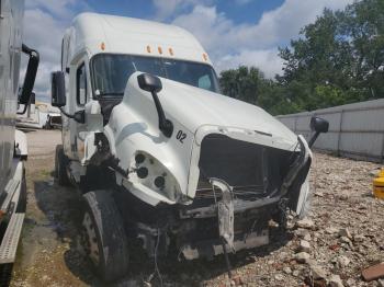  Salvage Freightliner Cascadia 1