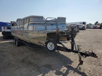  Salvage Unk Playcraft  Pf2400