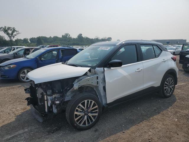  Salvage Nissan Kicks