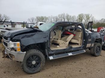  Salvage Chevrolet Silverado 2500