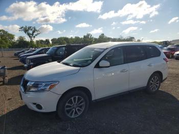  Salvage Nissan Pathfinder