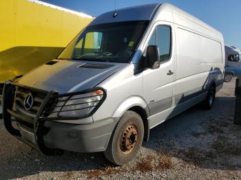  Salvage Mercedes-Benz Sprinter